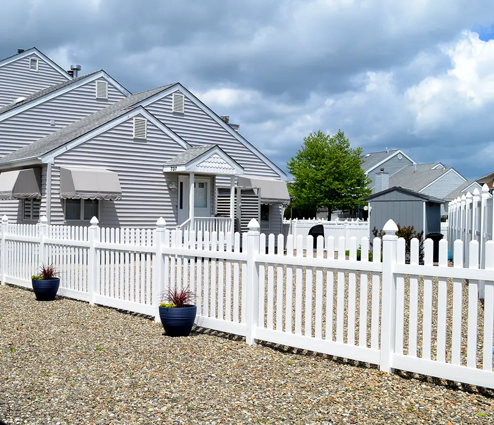 Urban Fencing Solutions That Offer Security Without Sacrificing Style